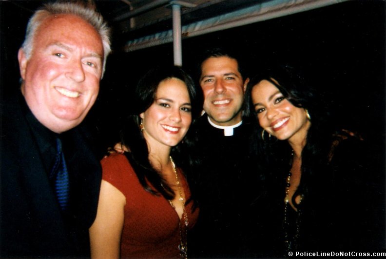 (Abs) All in the Family G Jack Donahue With Padre Alberto Cutie And Great Friends Sofia Vergara and Sister Sandra Vergara G-Jack-Donahue-20130813-3.jpg